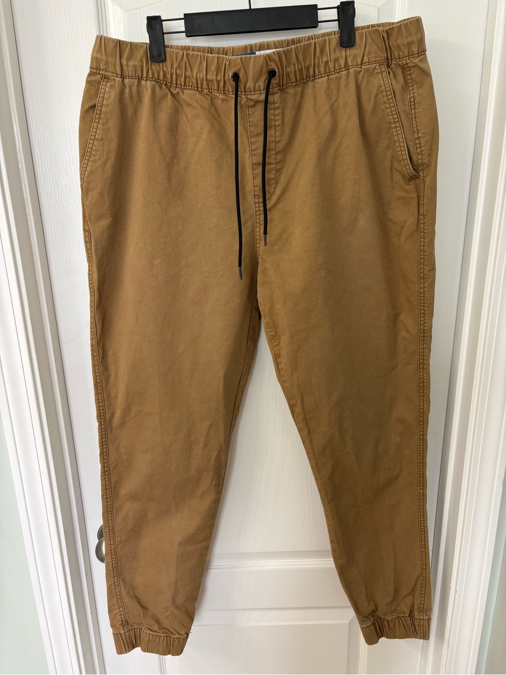 Old Navy Khaki Joggers Men's XL Tall